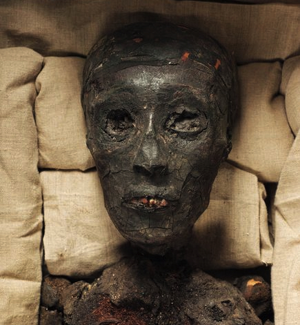 Tutankhamen mummy